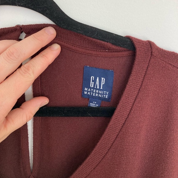 Gap Maternity Romper WITH pockets - Picture 3 of 9